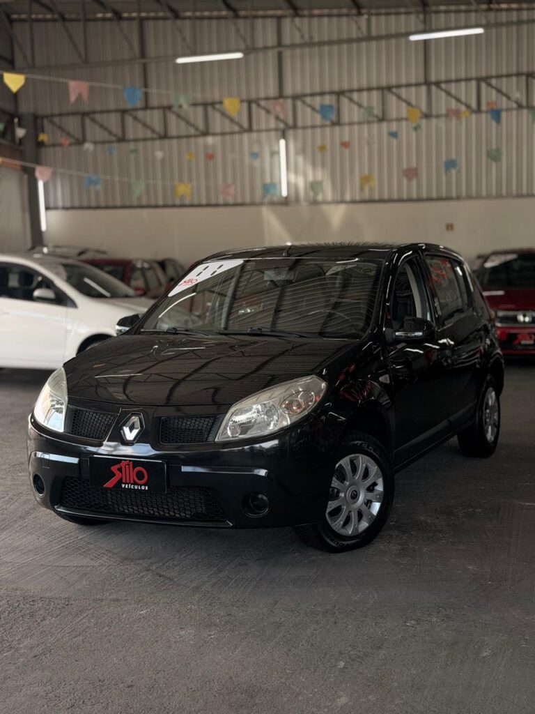 Renault Sandero Expression 1.0 2011